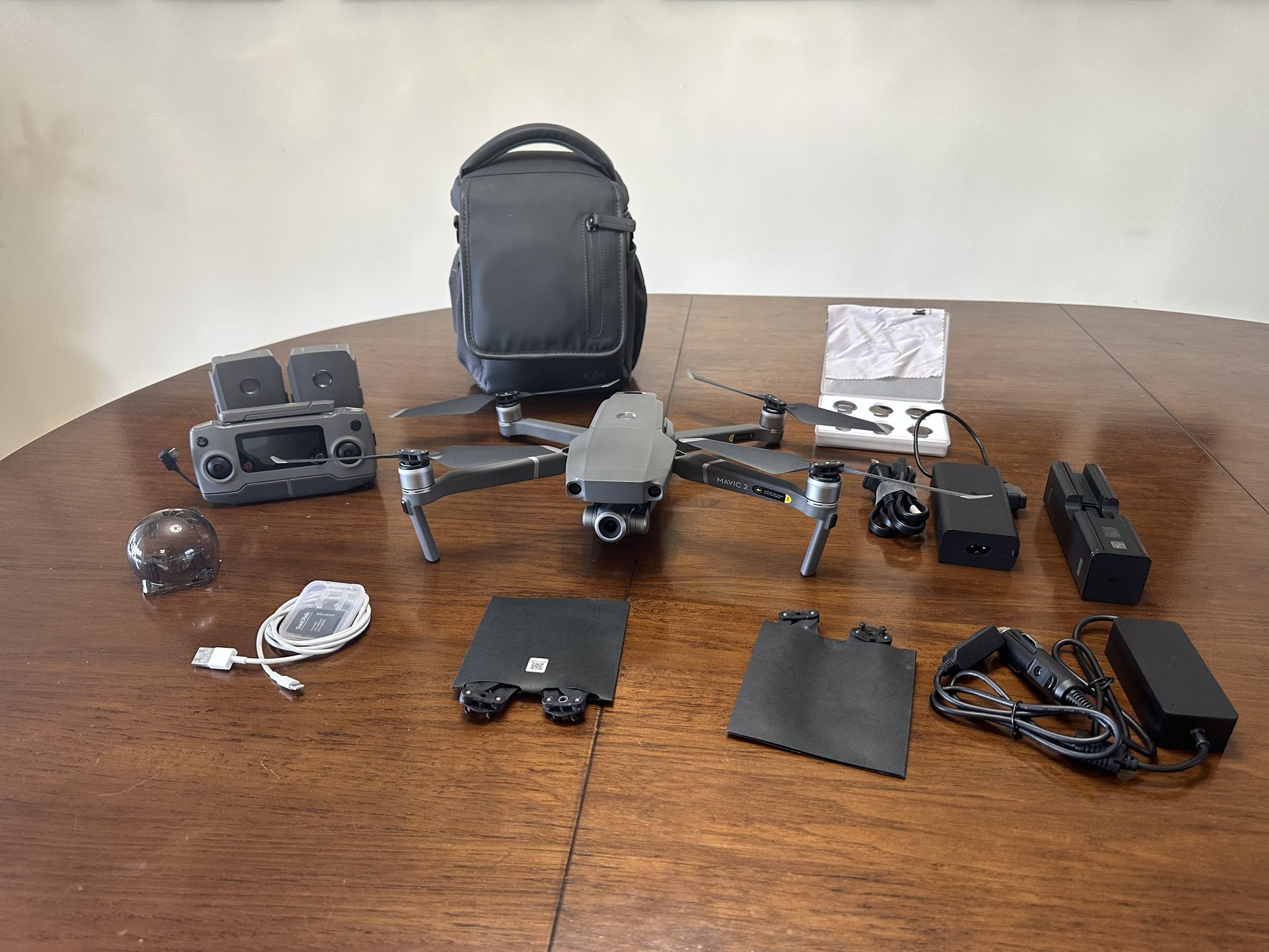 DJI Mavic 2 Zoom + Goggles (FPV) for Sale in Miami, FL OfferUp