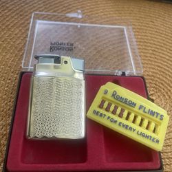 A Ronson Pioneer Lighter In Original Case 