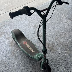 Razor scooter