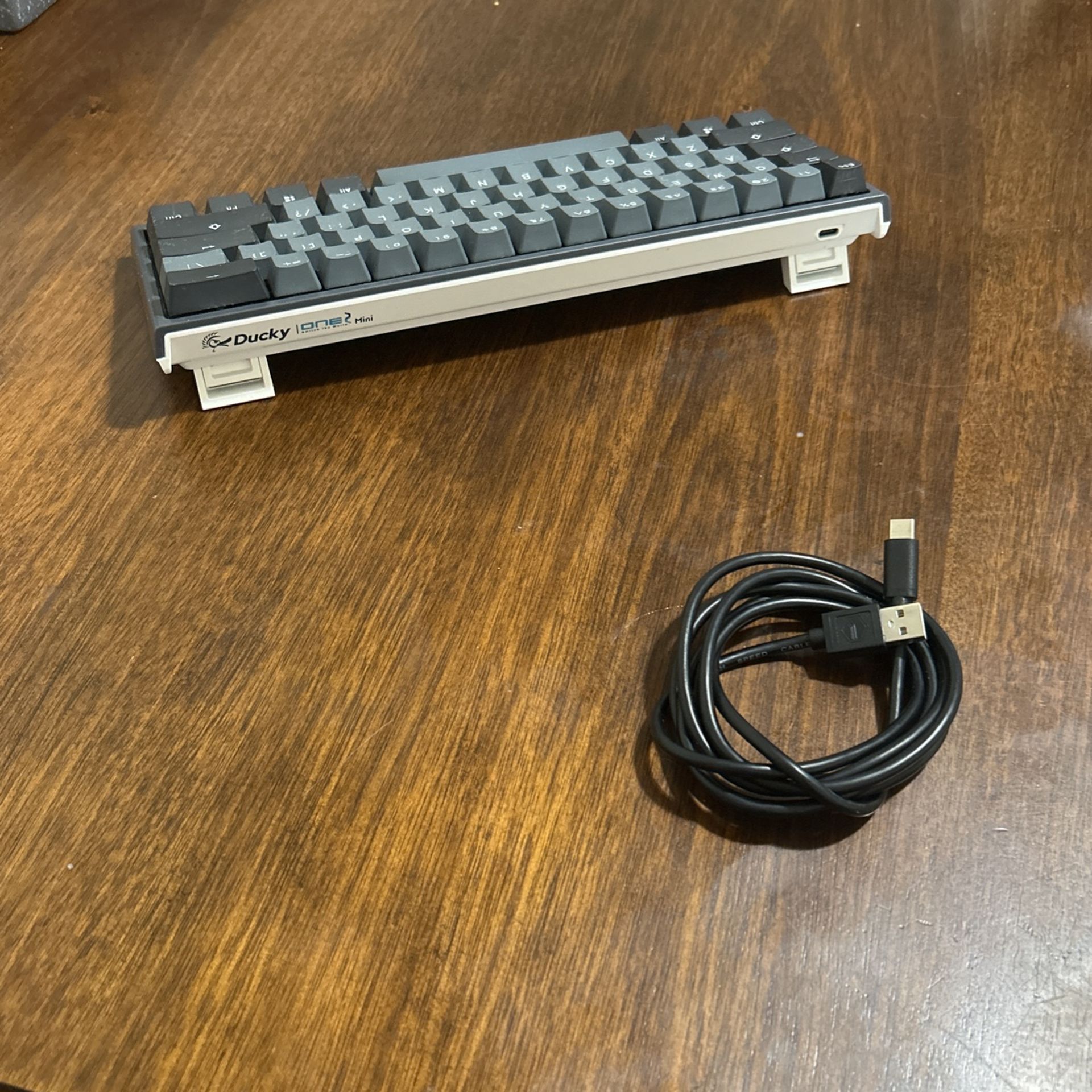 ducky one 2 mini