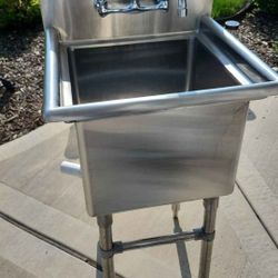 🚿 NSF Certified Stainless Steel Sink – Model 600S11818 – Commercial Grade