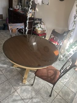 Solid Oak DINNER TABLE With Glass Top