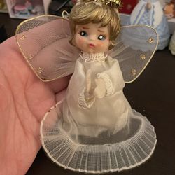 Adorable Vintage Christmas Angel ornament, net wings