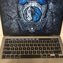 MacBook Pro 2020 13 Inch In Great Condition 