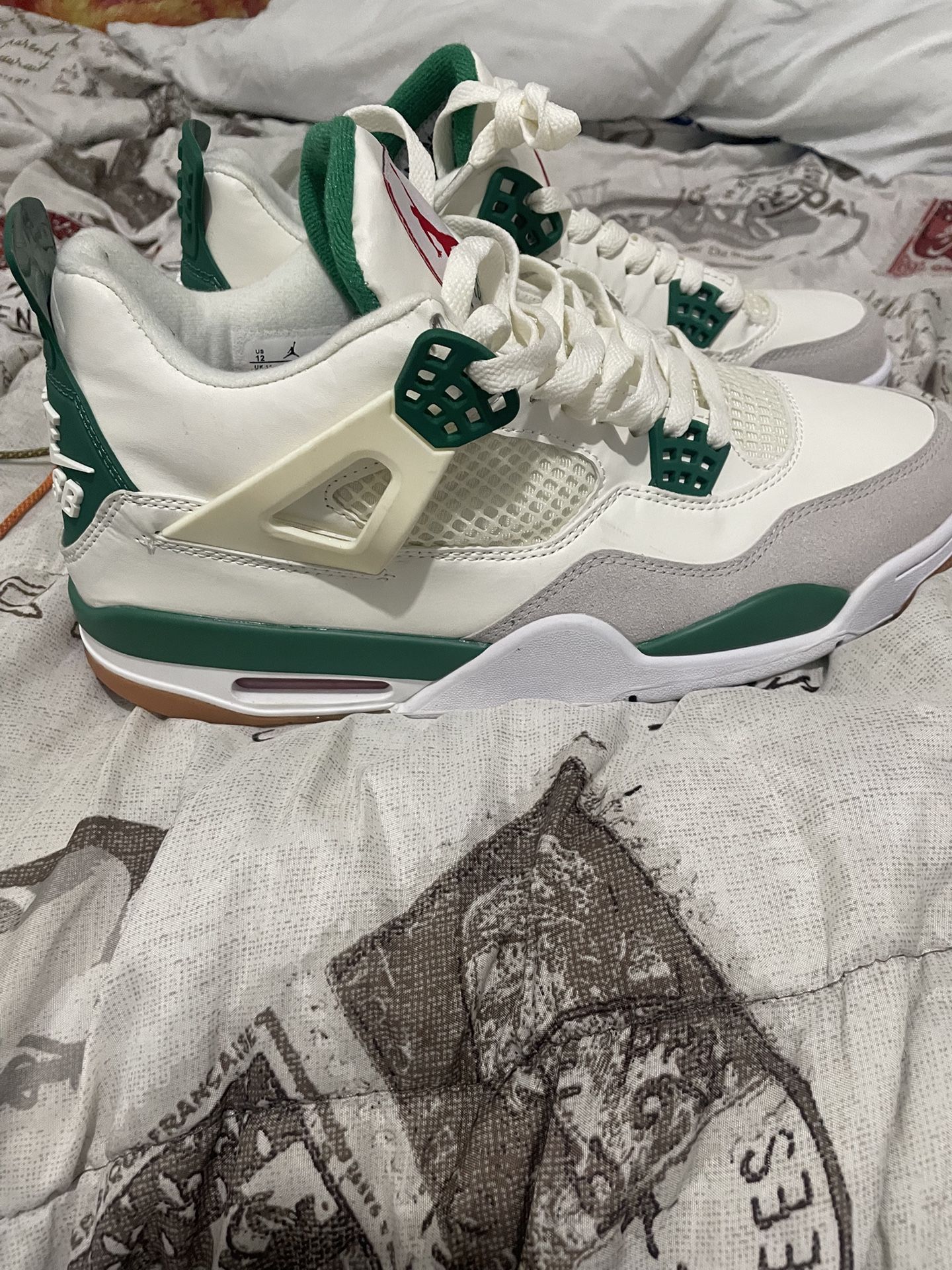 Jordan SB 4s Pine Green