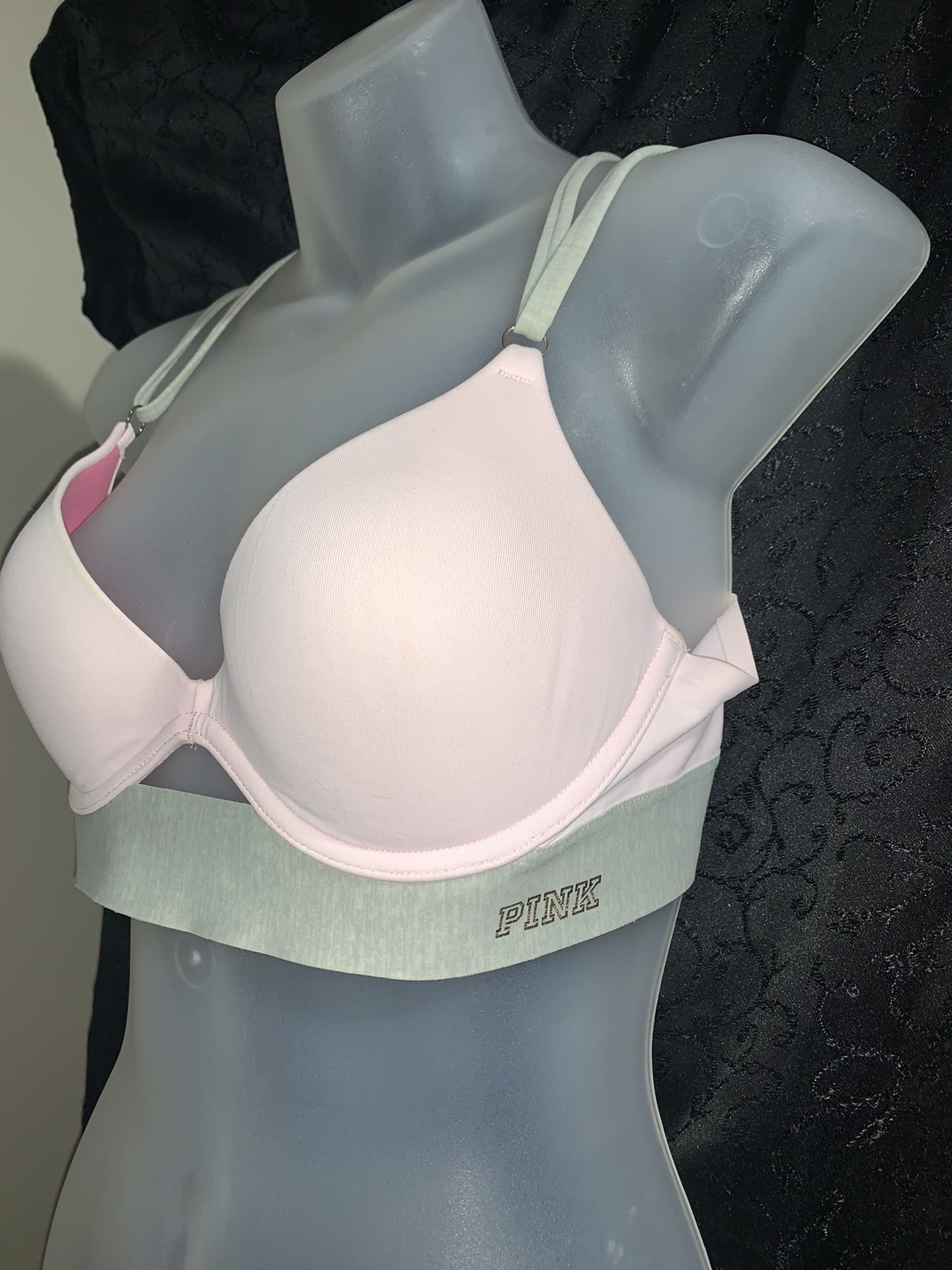 Medium push up bra. light pink and grey