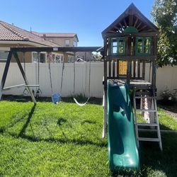 Gorilla Playset (FREE)