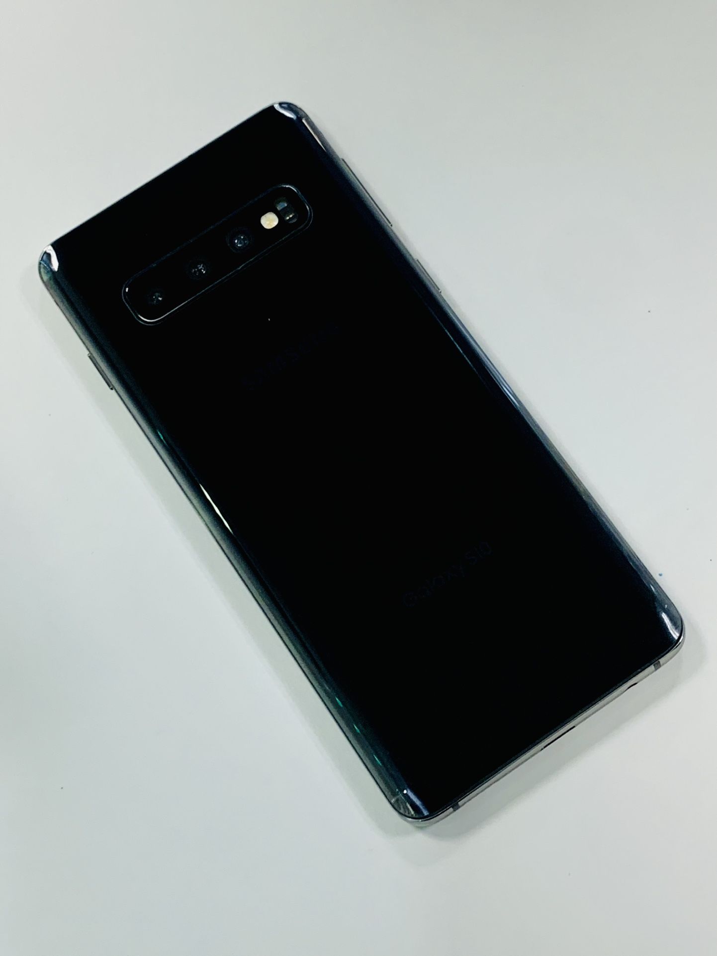 Galaxy’s 10 128GB Fully unlocked