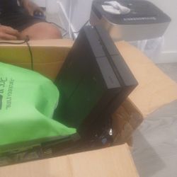 Ps4 And Ps4 Pro