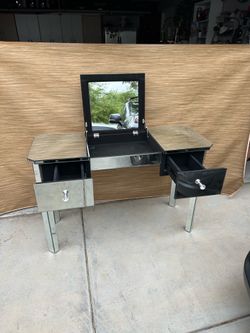 Mirrored Makeup Vanity Table 47"D × 18"W x 31"H