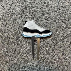 Golf Divot Tool