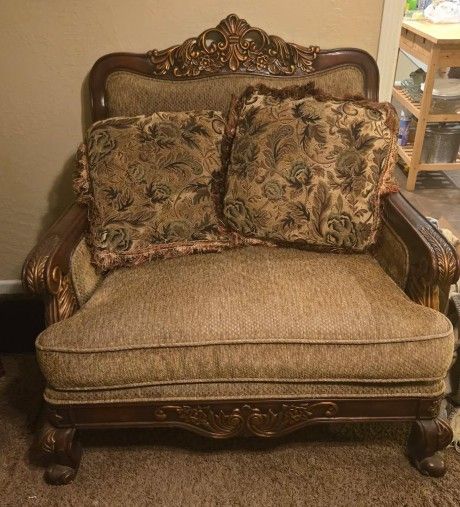Antique Reproduction Loveseat Or Large Chair
