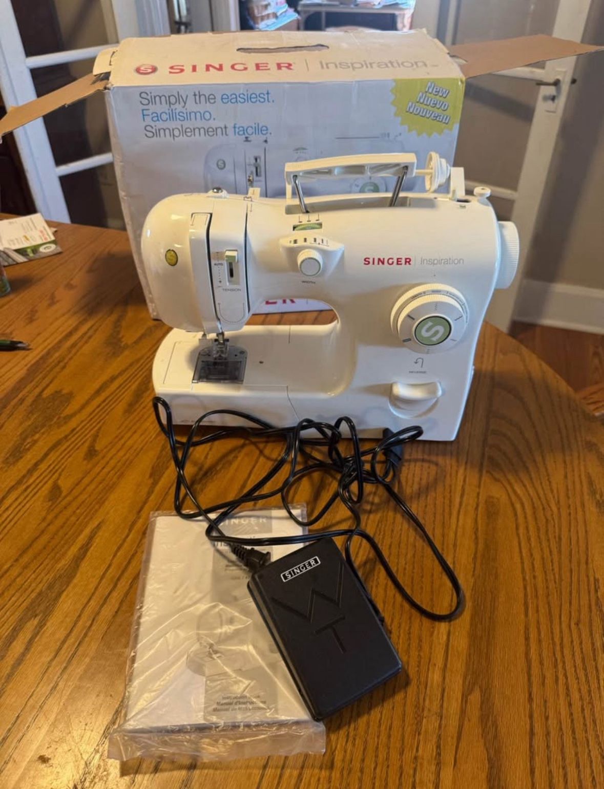NEW SEWING MACHINE WITH BOX