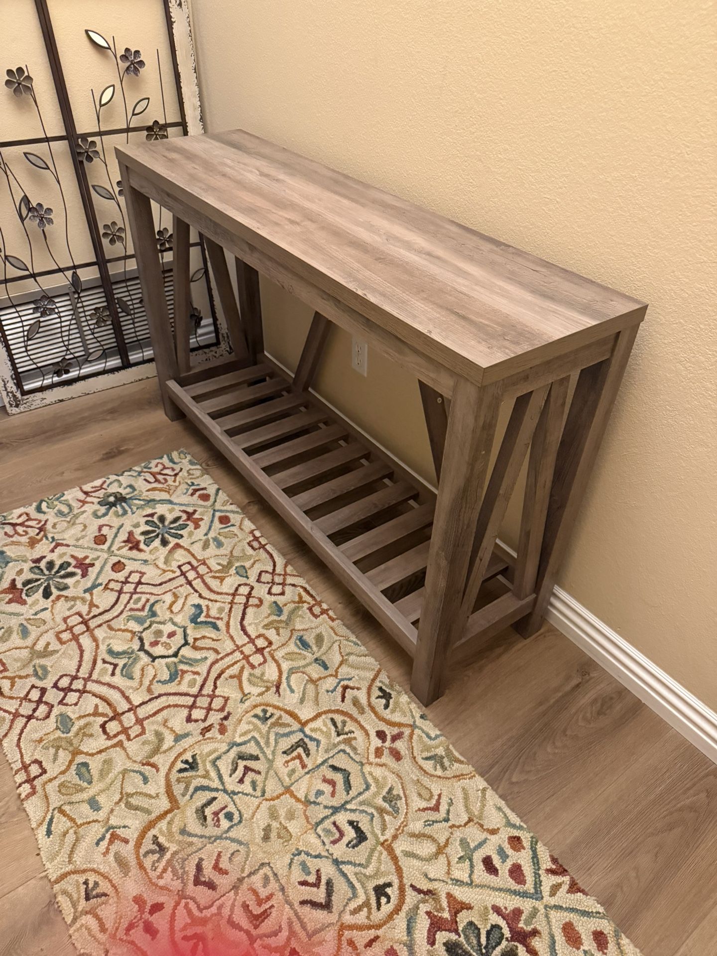 Entry Table for Sale in San Diego, CA - OfferUp