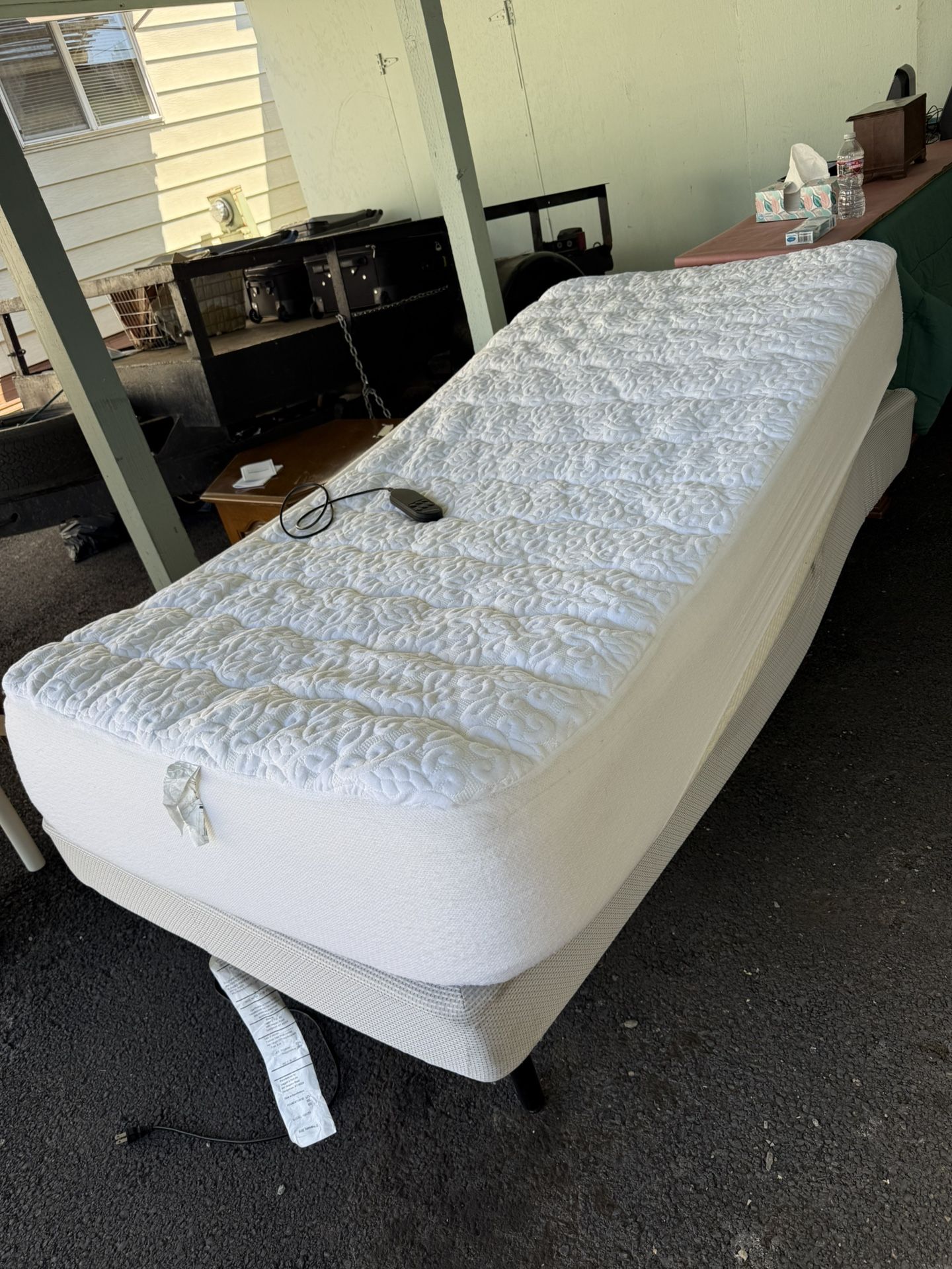 Twin Adjustable Bed