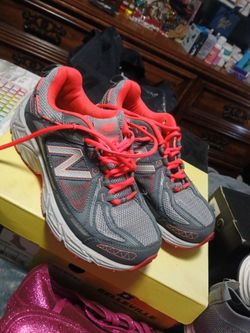Size 8 New balance