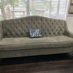 Sofa / Couch