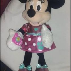 Disney's Minnie Mouse Interactive Roller Skating Talking/Singing Plush Doll