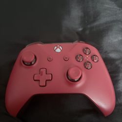 3 Xbox Controllers 