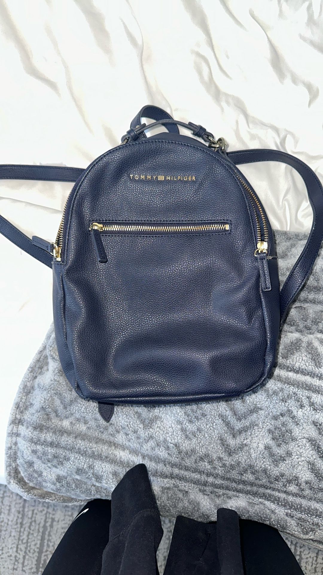 Navy blue Tommy Hilfiger backpack