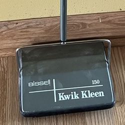 Bissell Kwik Kleen 150 Manual Carpet and Floor Sweeper