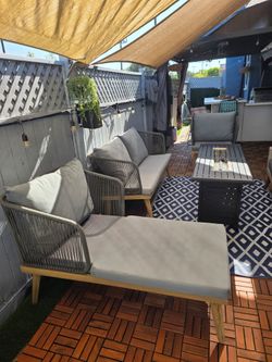 Outdoor patio set with propane fire table
