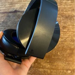 PlayStation Platinum Headset + Accessories (Wireless)
