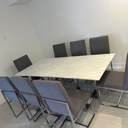 Dinning table With Chairs 