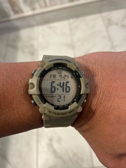 Tan Casio Watch large 50 mm