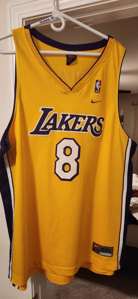Los Angeles Lakers Kobe Bryant Authentic NBA Jersey.