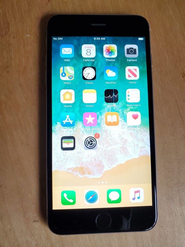 Apple iPhone 6 plus unlocked 64GB Gray