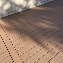 Trex-like composite decking – 33 boards
