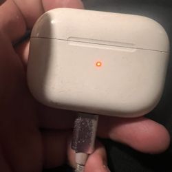 AirPod pro Gen 3 CHARGING CASE