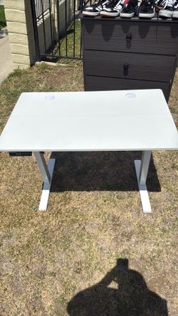 Work desk