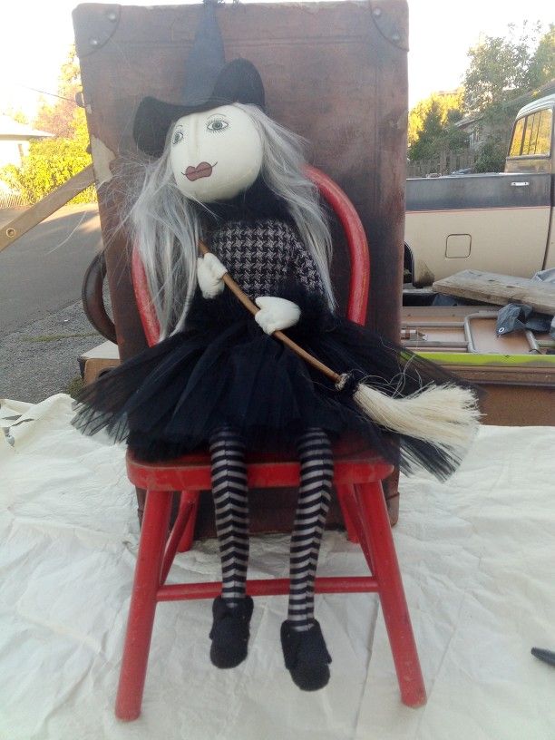 Halloween Doll & Chair π