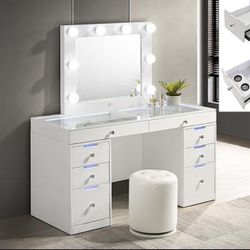 Vanity Ready To Go Today ‼️