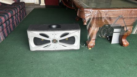 Kicker Subs