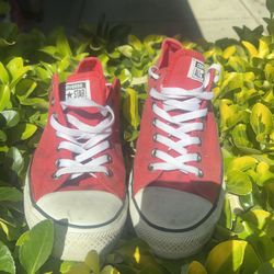 VTG Red Converse All Star Canvas Low Sneakers Size 10 Martha’s Vineyard Retired