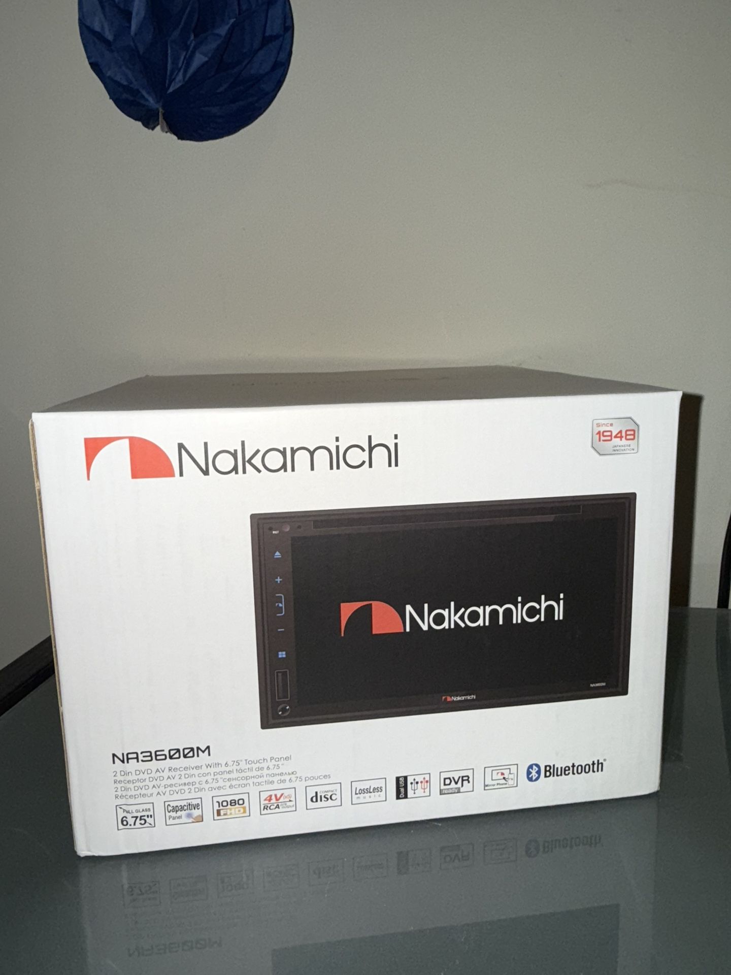 6.8in Nakamichi aftermarket CarPlay Bluetooth radio