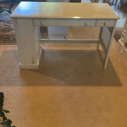 Pier one imports desk