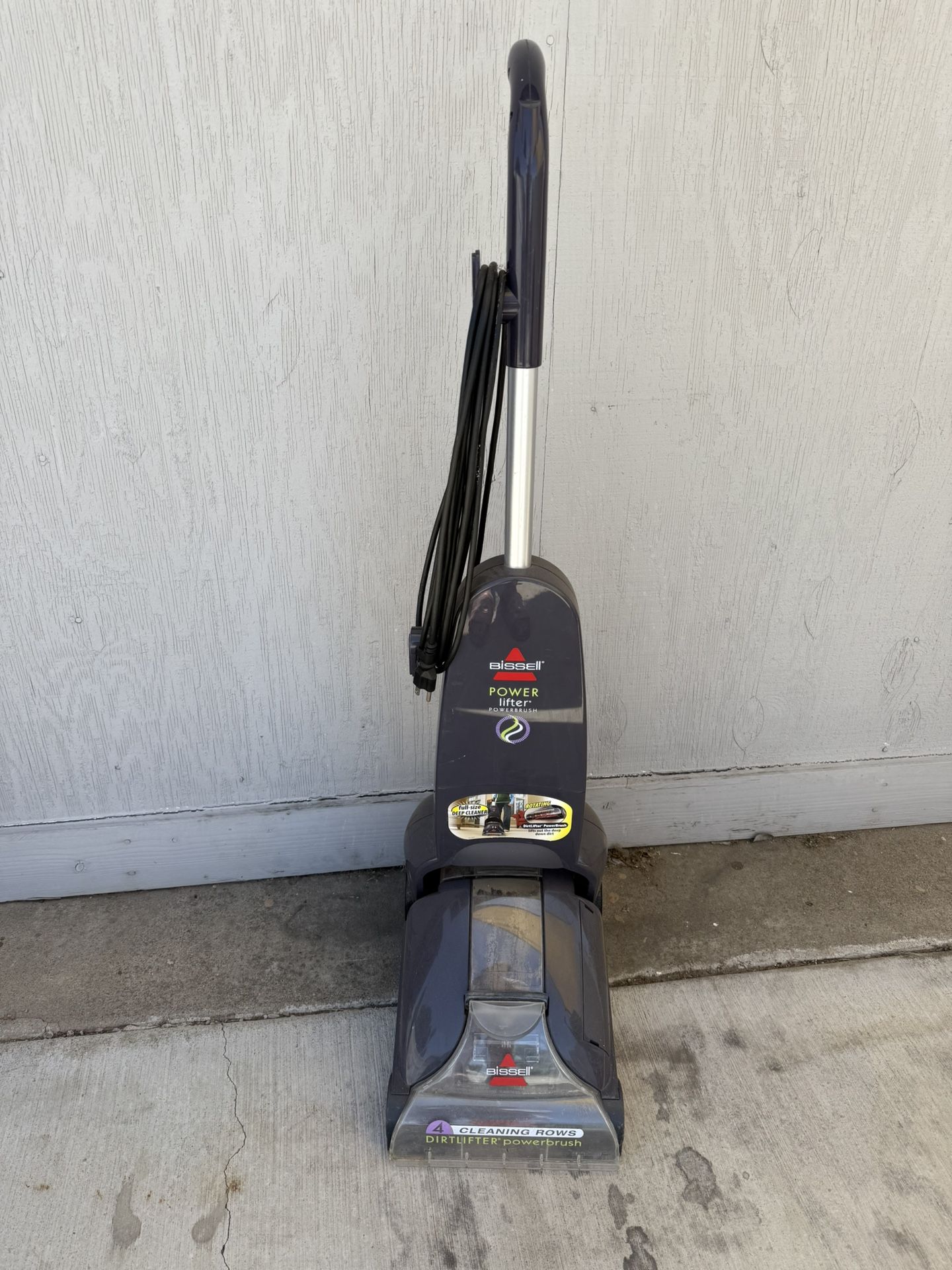 Bissell Carpet Cleaner vacuum