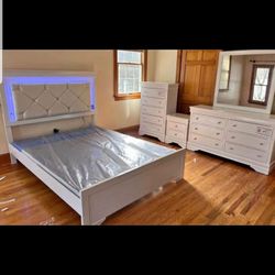 Brand New Complete Led Light Bedroom Set Are Available With Free Delivery And Cash On Delivery 