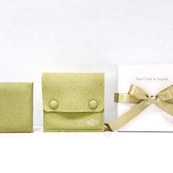 Van cleef & Arpels Medium Necklace Pouch Green suede case VCA Jewelry box