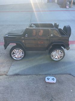 AMAZING - SO COOL - KIDS 12V MERCEDES - MAYBACH G650 LAUNDAULET ELECTRIC BLACK RIDE-ON CAR RC PARENTAL REMOTE CONTROL