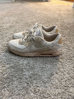 Polka dot Nike 90