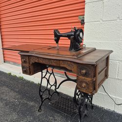 Spartan Commercial sewing machine