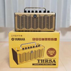 YAMAHA THR5A AMP 4 Acoustic Mic 6 Effects HiFi Aux In Guitar Amp NEW 
