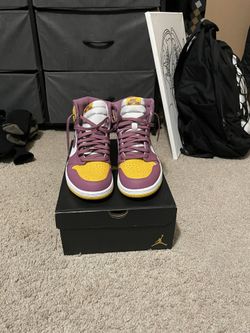 Used Air Jordan 1 Retro High OG ‘Brotherhood’