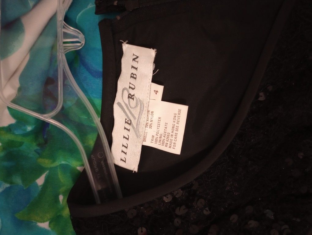 Clothes Size 4 -6