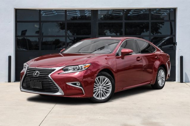 2016 Lexus ES
